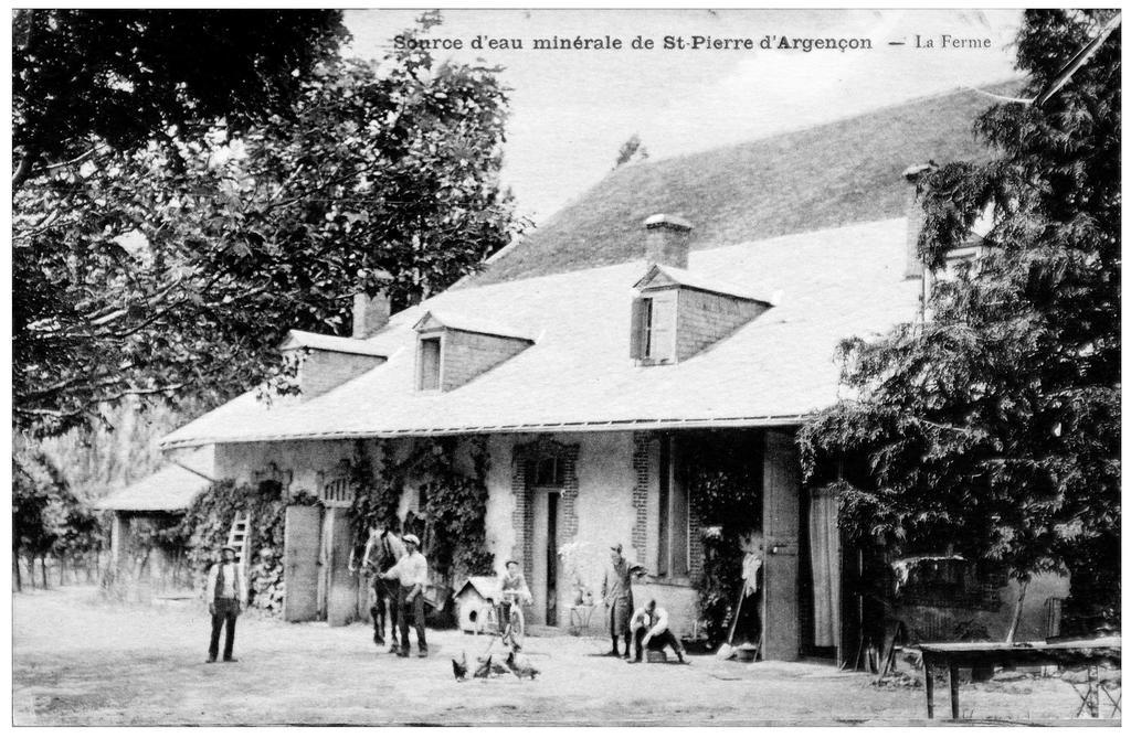 La Source Saint-Pierre-d'Argencon Exterior foto